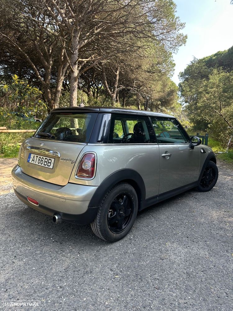 MINI 3 Portas Cooper D - 5