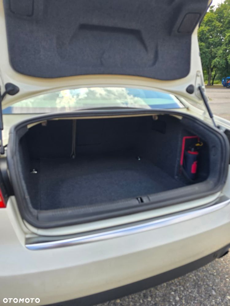 Audi A4 Limousine 2.0 T FSI quattro tiptronic - 13
