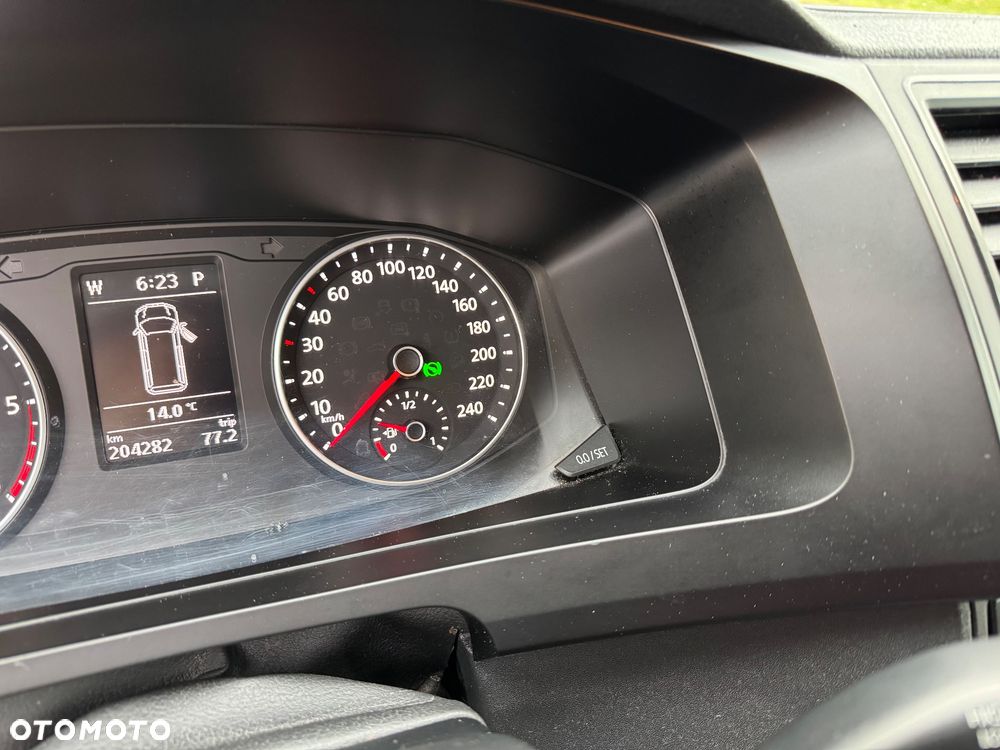 Volkswagen Transporter T6 - 6