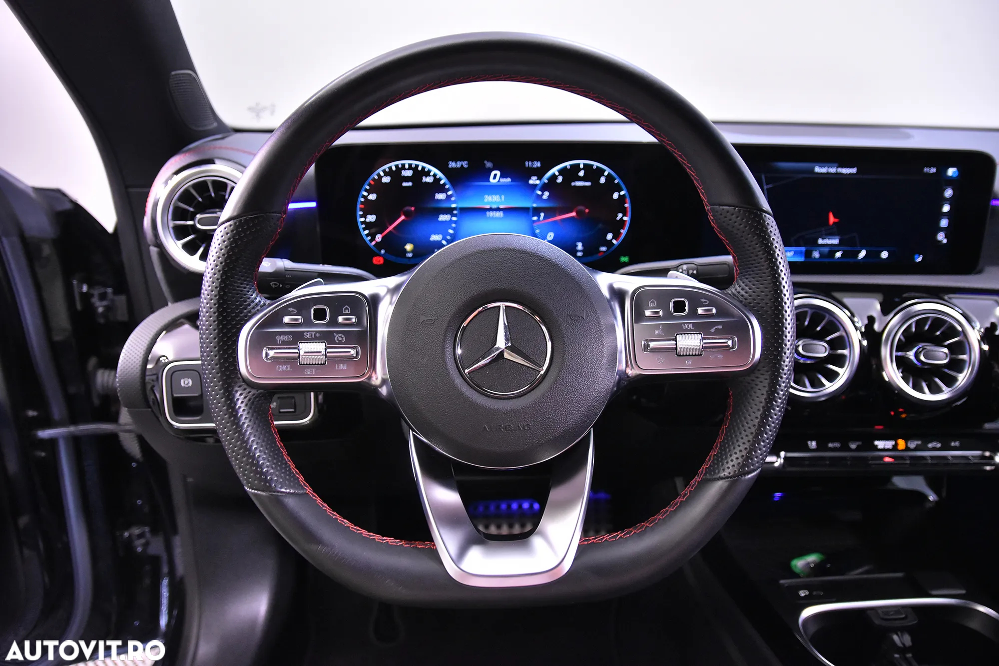 Mercedes-Benz CLA - 17