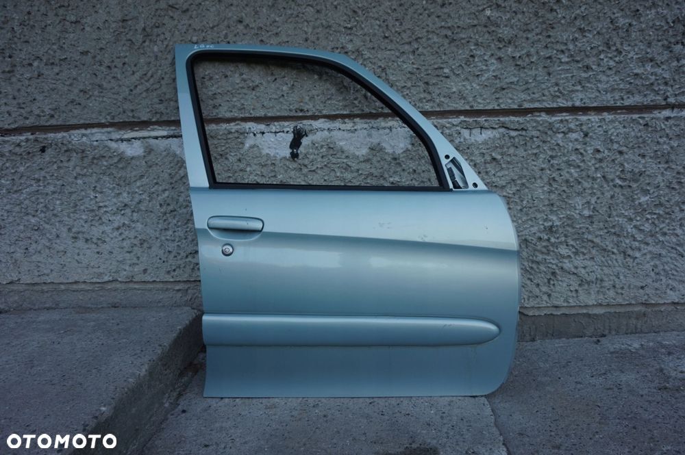 DRZWI PRZEDNIE PRAWE XSARA PICASSO LQHC