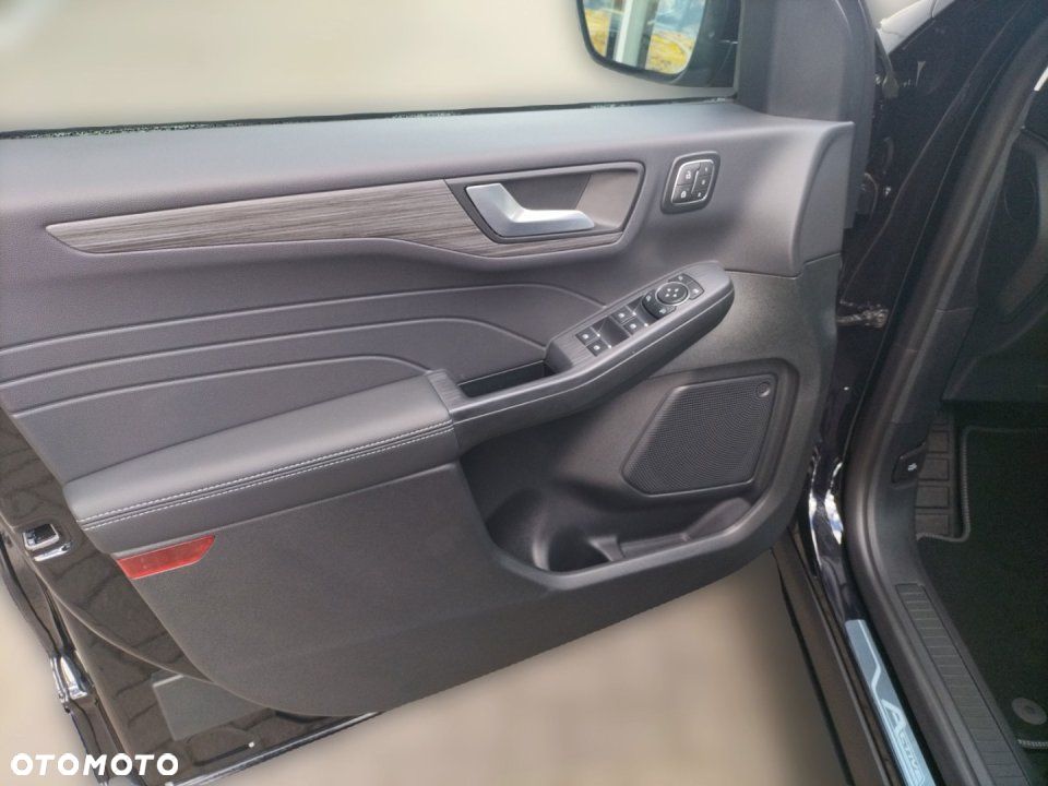 Ford Kuga - 12