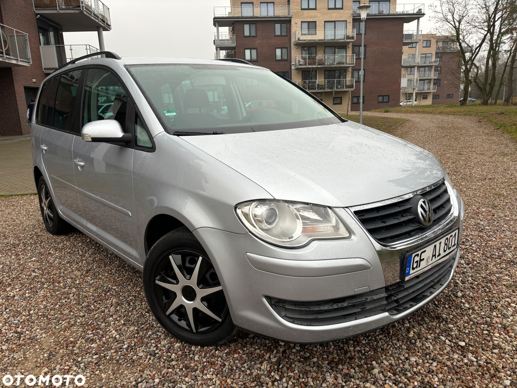 Volkswagen Touran - 14