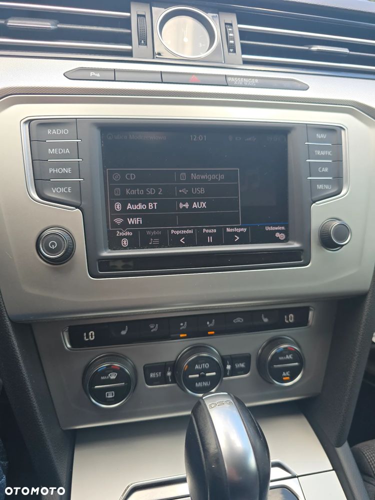 Volkswagen Passat 1.8 TSI BMT Highline DSG - 24