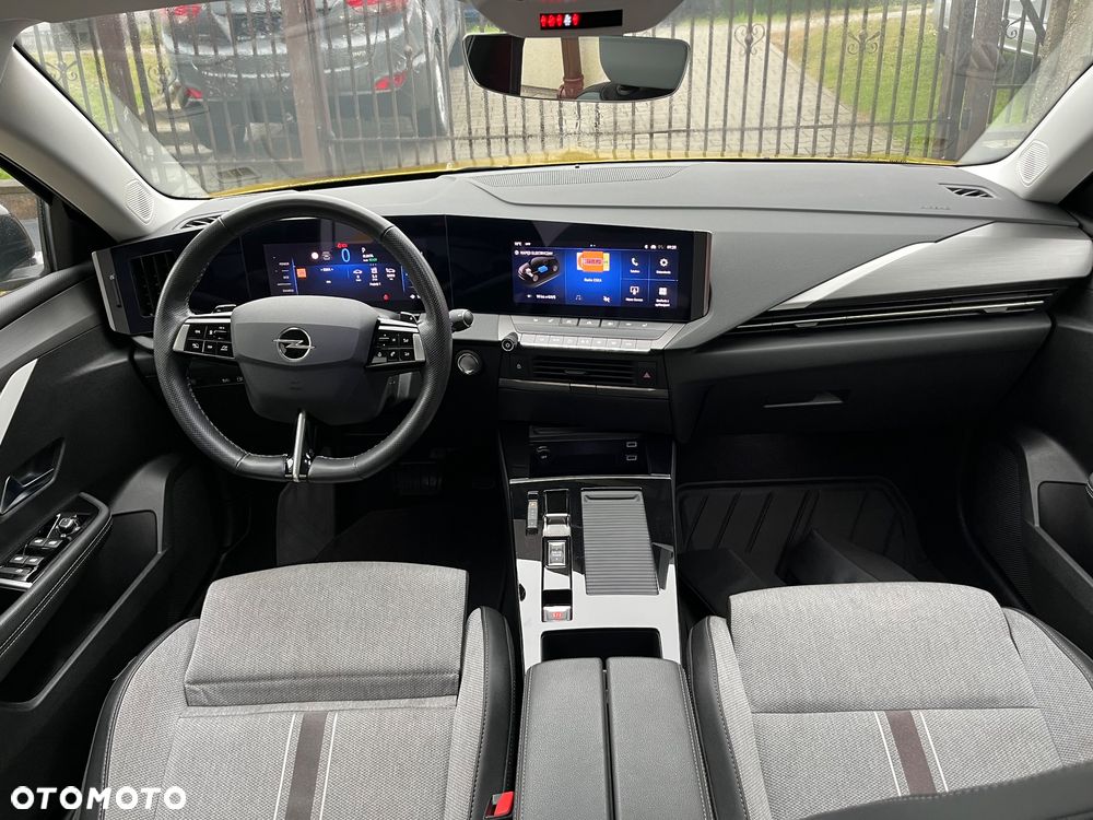 Opel Astra 1.6 T Plug-in Hybrid Business Edition - 9