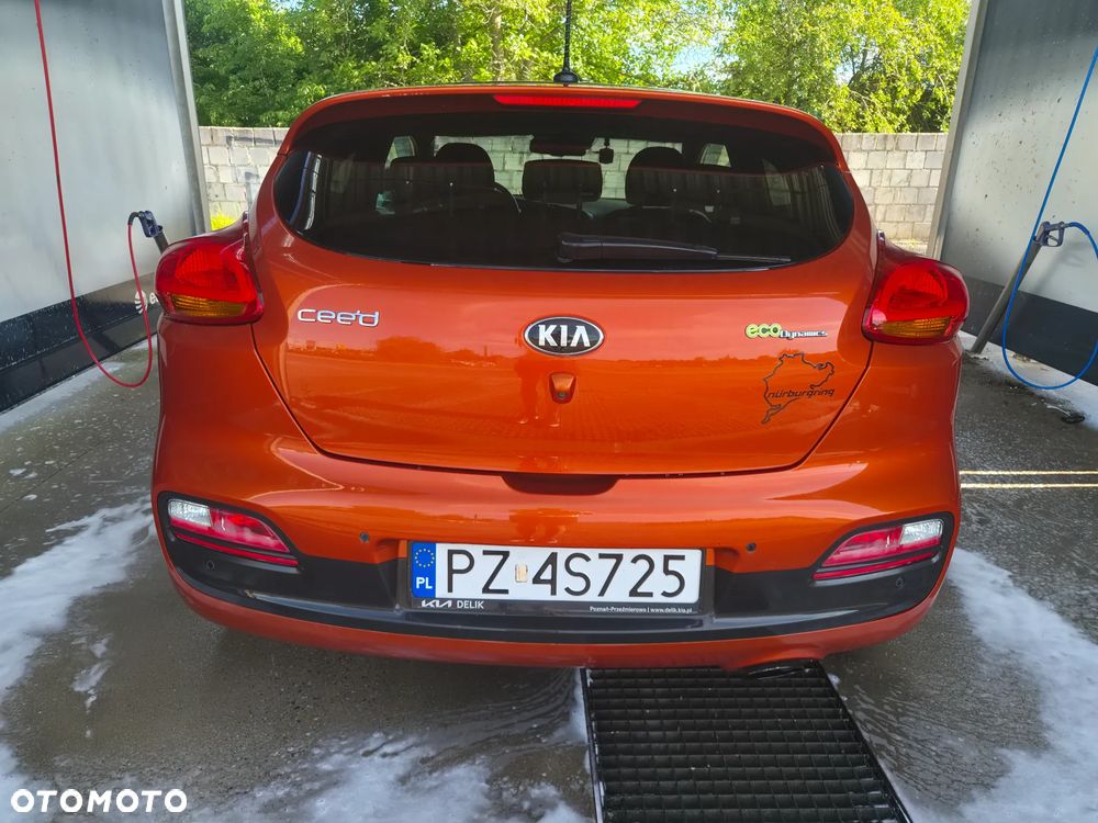 Kia Ceed 1.6 GDI L - 6