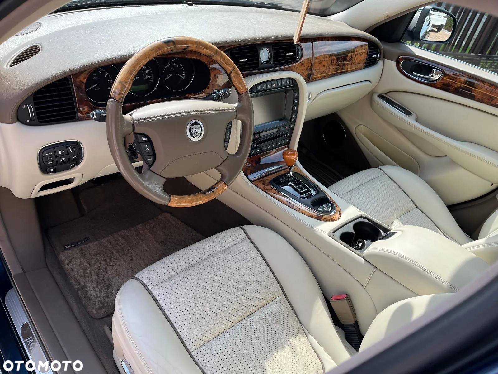 Jaguar XJ XJ8 4.2 Executive Last Edition - 24
