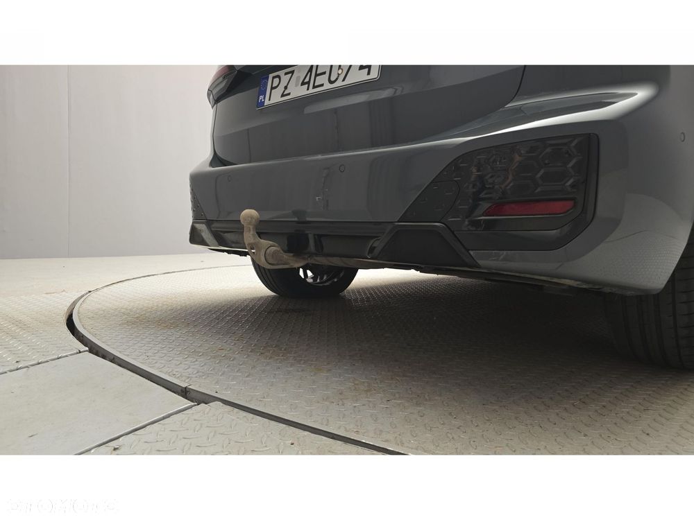 BMW Seria 2 218d - 27