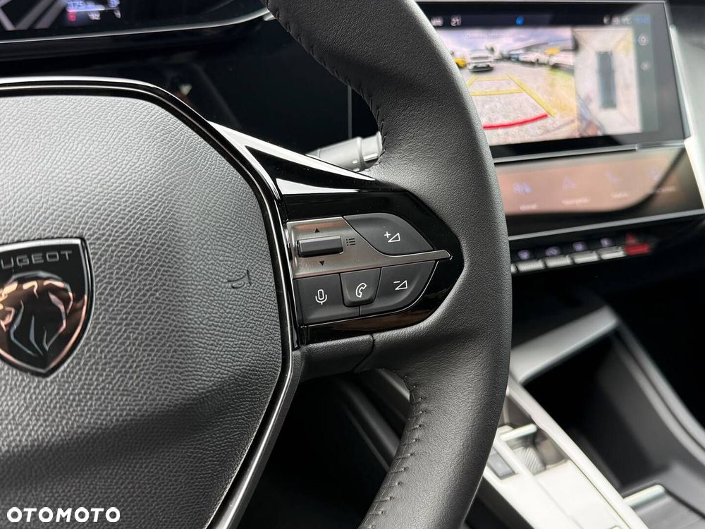 Peugeot 408 - 18