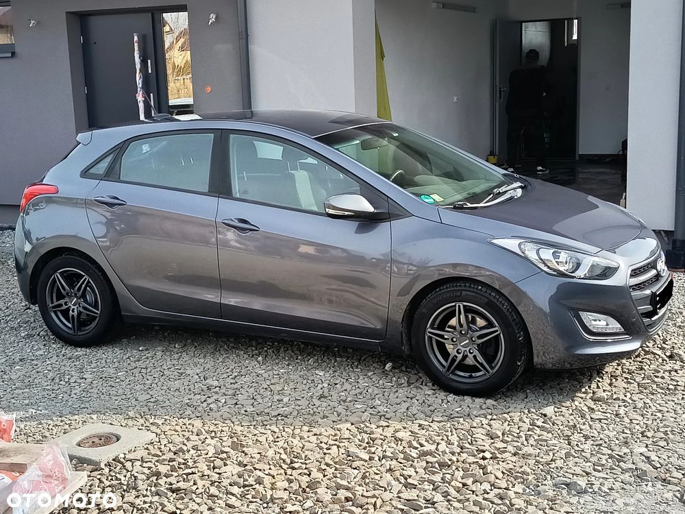 Hyundai i30 1.4 Trend - 8
