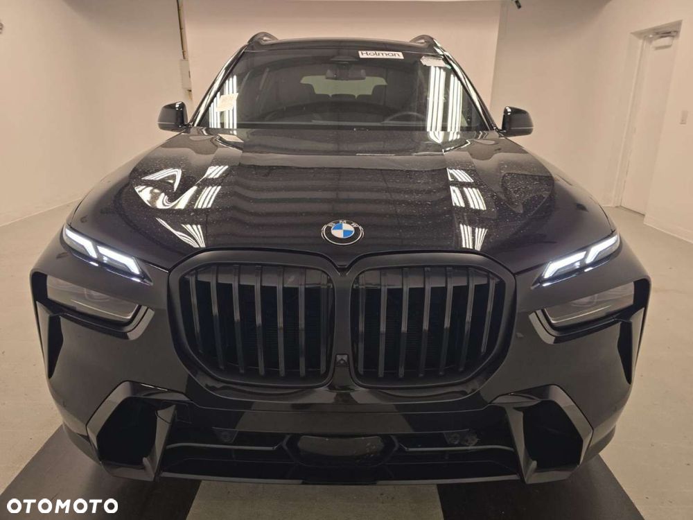 BMW X7 - 7