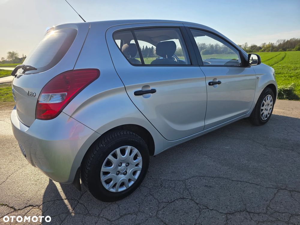 Hyundai i20 - 14
