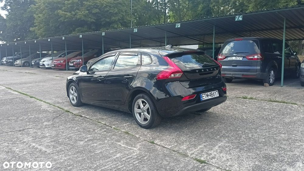 Volvo V40 - 23