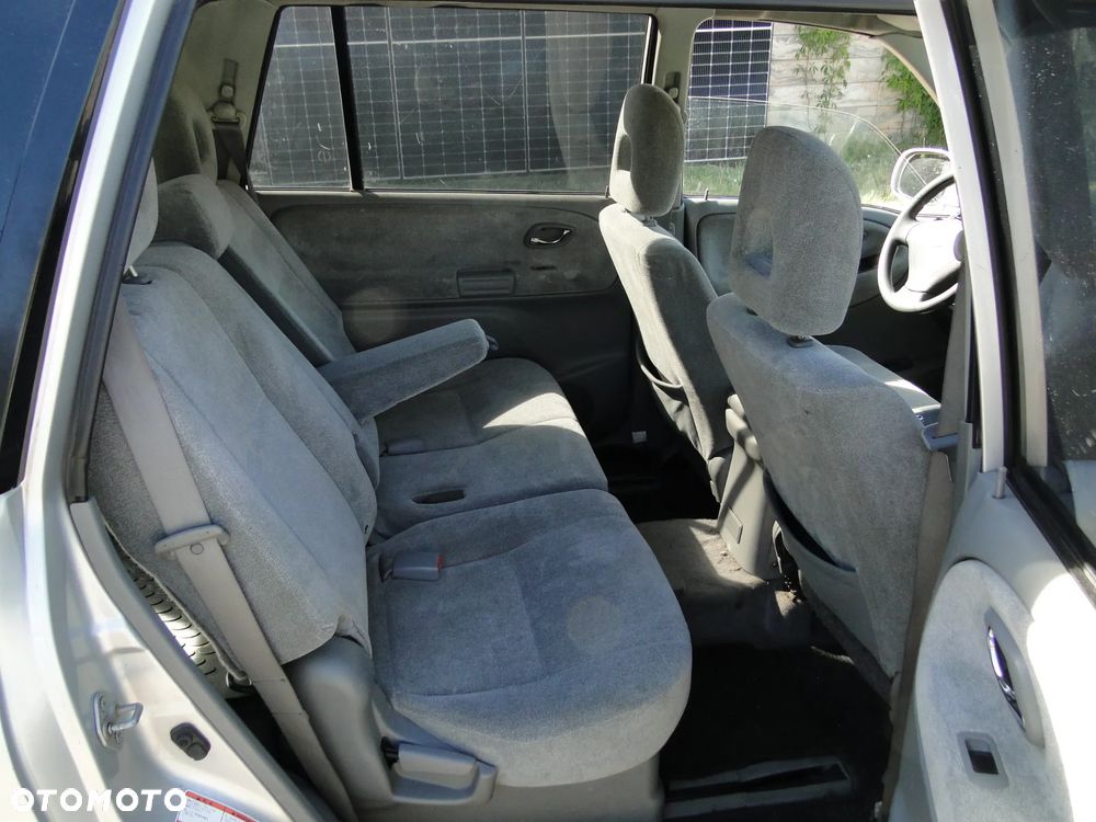 Suzuki Grand Vitara XL-7 2.0 TD Comfort + - 9