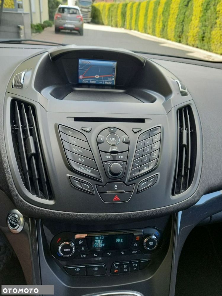 Ford Kuga 1.6 EcoBoost 2x4 Titanium - 29