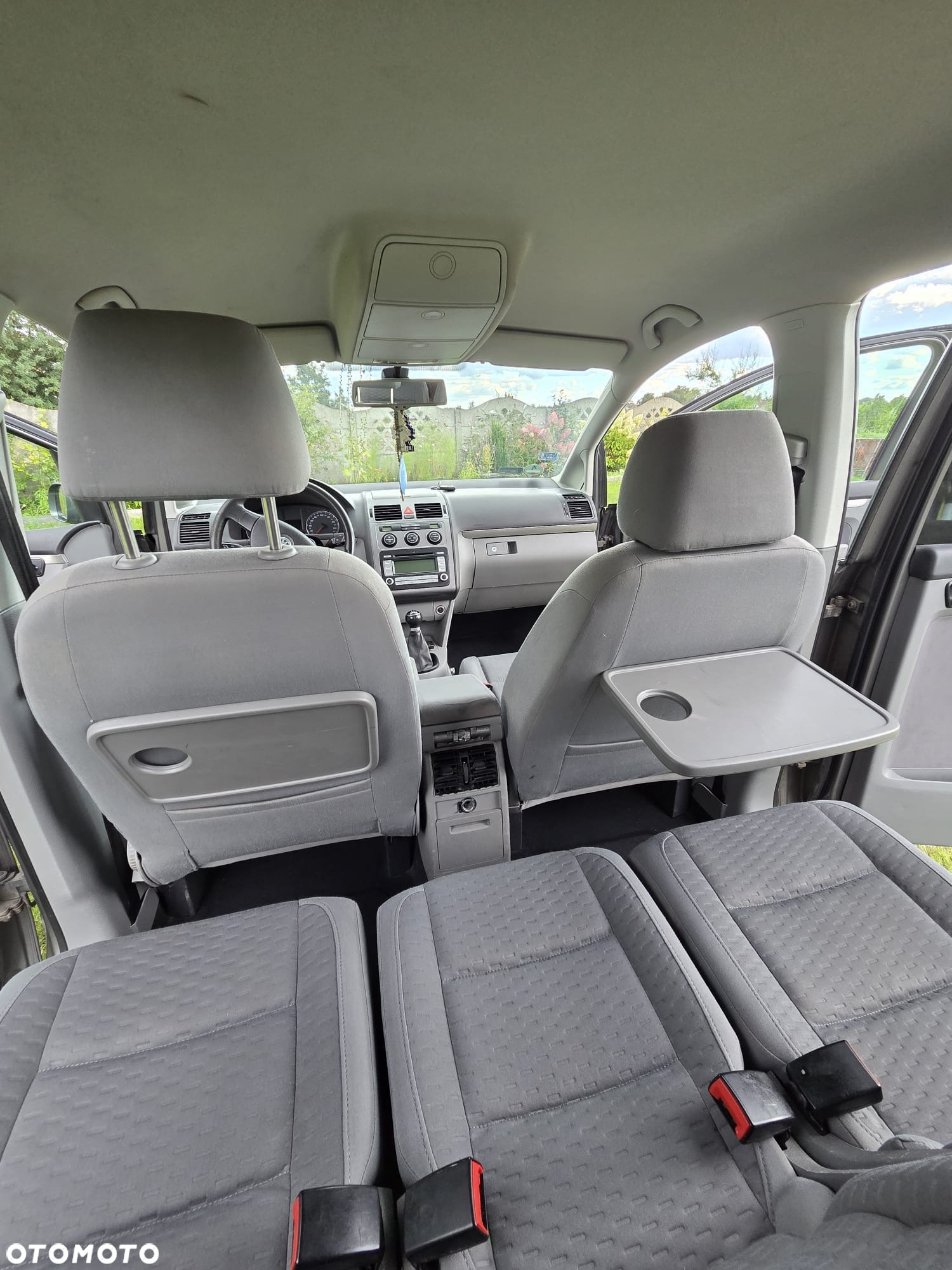 Volkswagen Touran - 8
