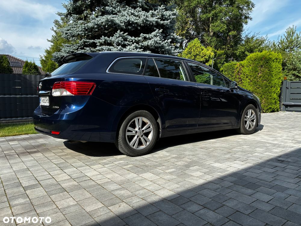 Toyota Avensis 2.0 D-4D Luna - 5