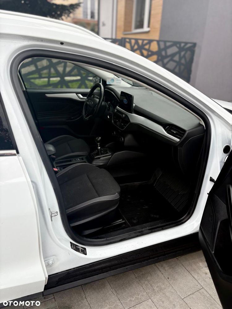 Ford Focus 1.0 EcoBoost Connected - 10