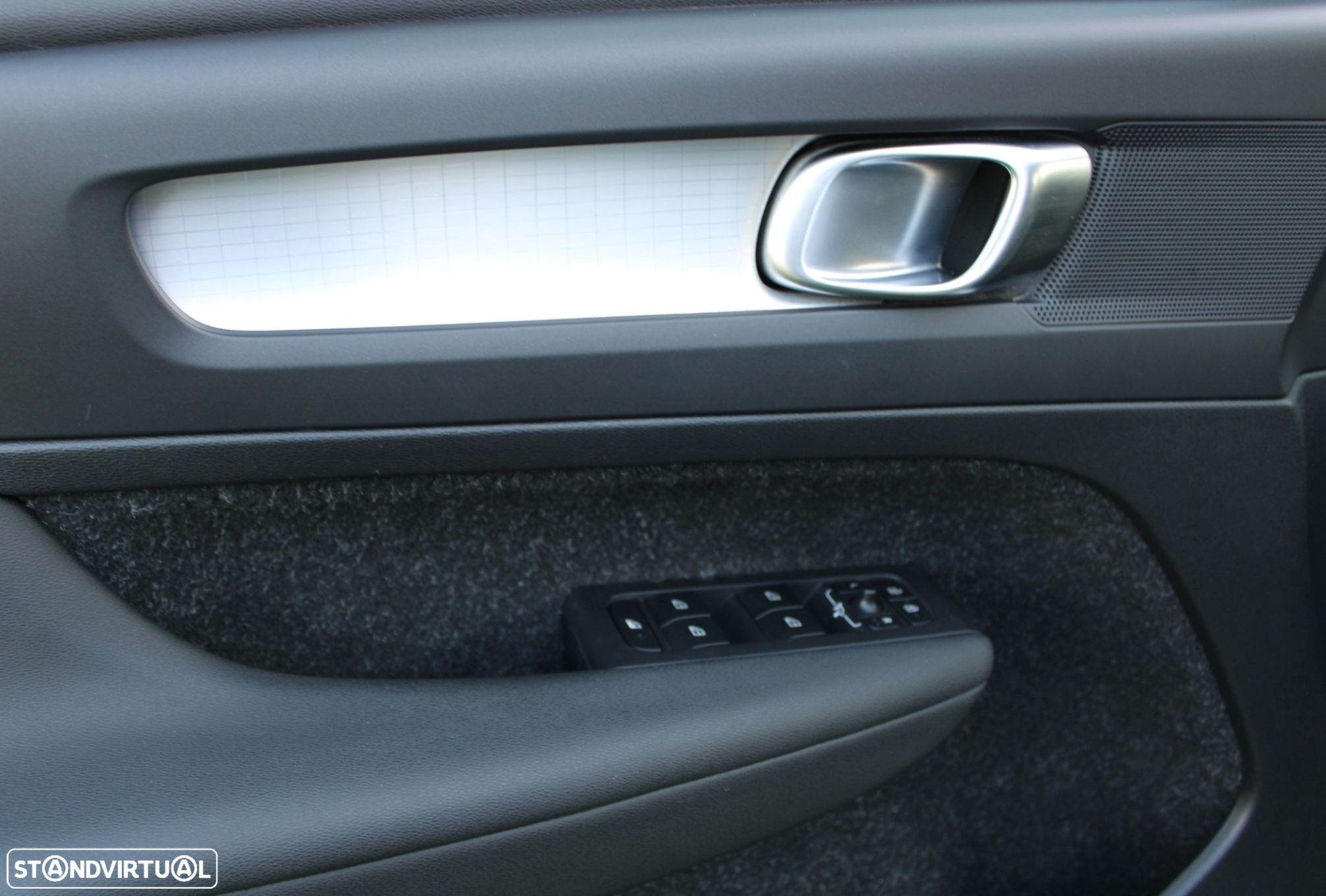 Volvo XC 40 1.5 T5 PHEV Inscription - 16
