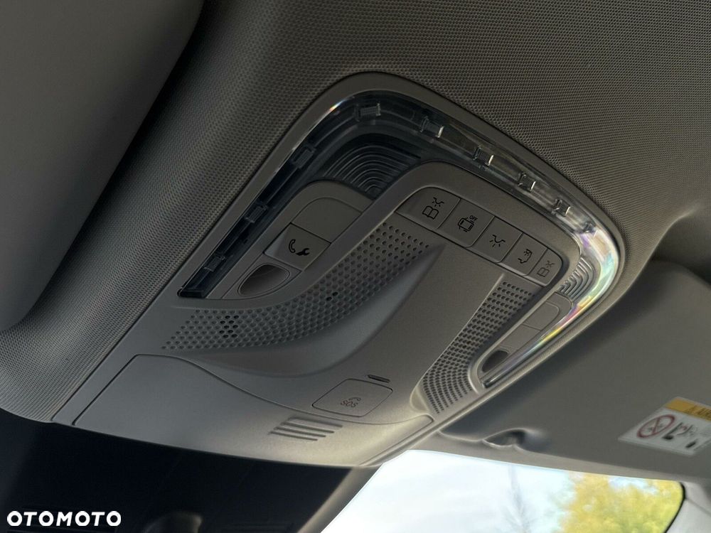 Mercedes-Benz Vito Tourer - 25