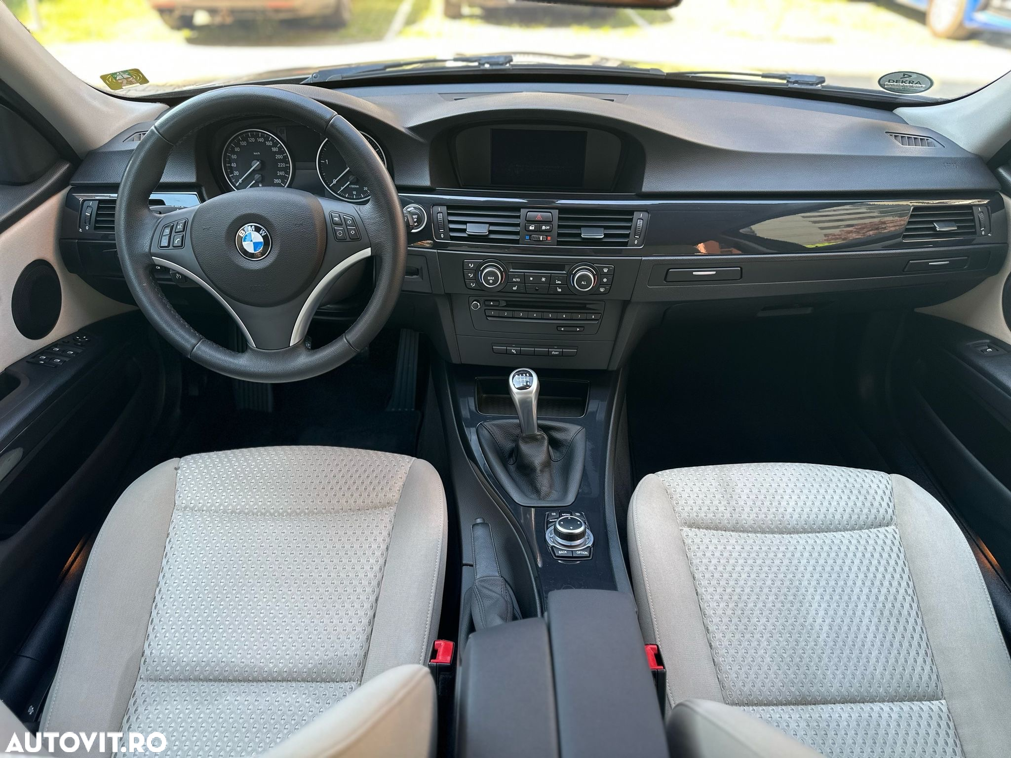 BMW Seria 3 318d DPF Touring - 5