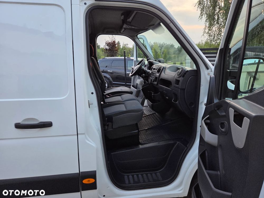 Renault Master - 33