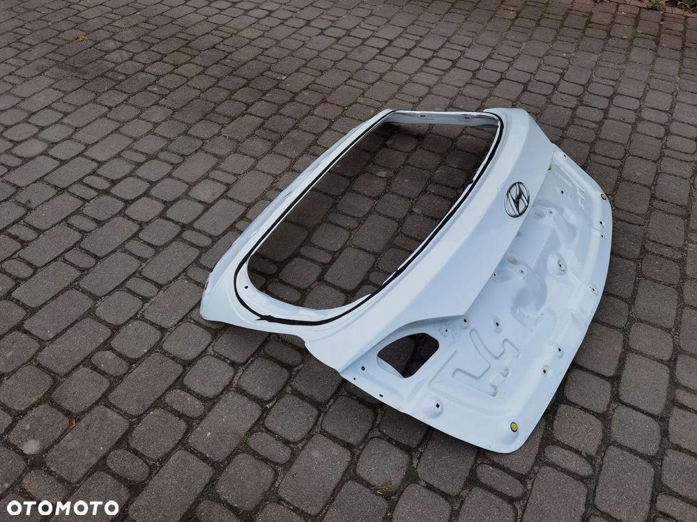 Klapa bagażnika Hyundai i40 Kombi 2011-17 - 5