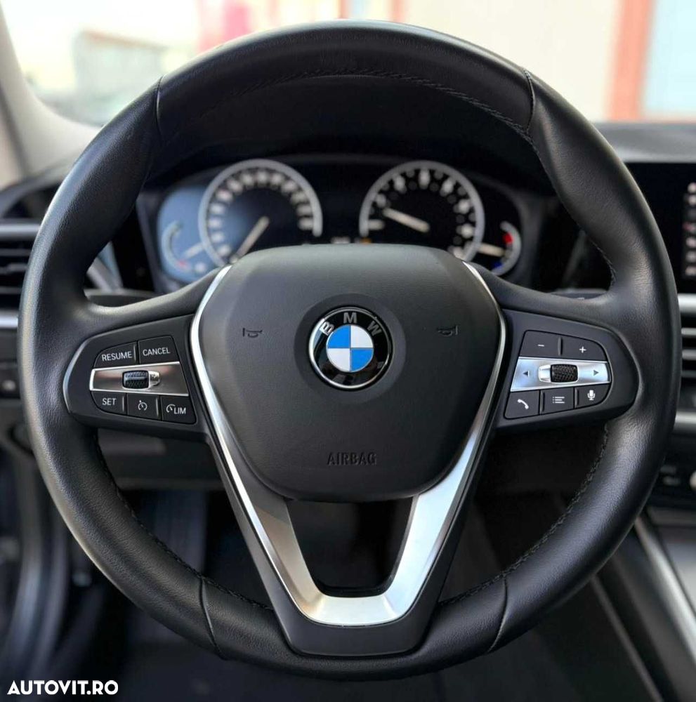 BMW Seria 3 320i AT - 20