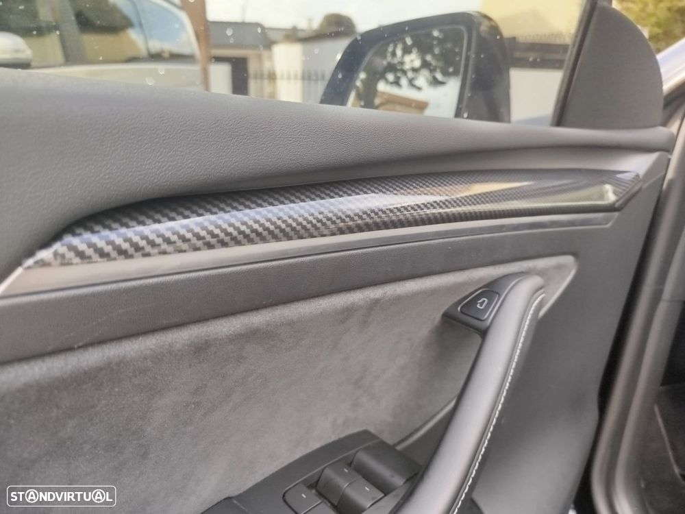 Tesla Model Y Tração Traseira Standard - 23