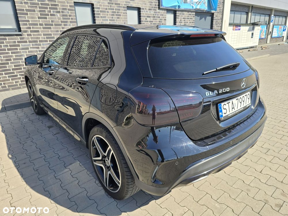 Mercedes-Benz GLA 200 7G-DCT AMG Line - 27