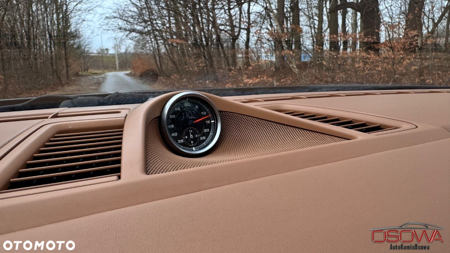 Porsche Panamera Turbo PDK - 28