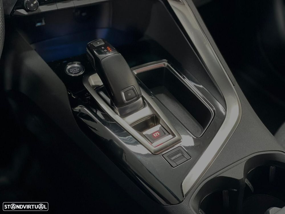 Peugeot 3008 1.6 PureTech GT EAT8 - 21