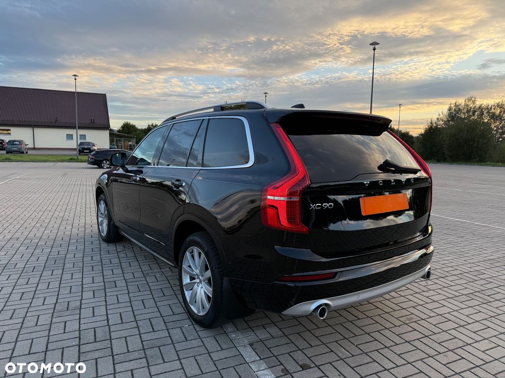 Volvo XC 90 - 4