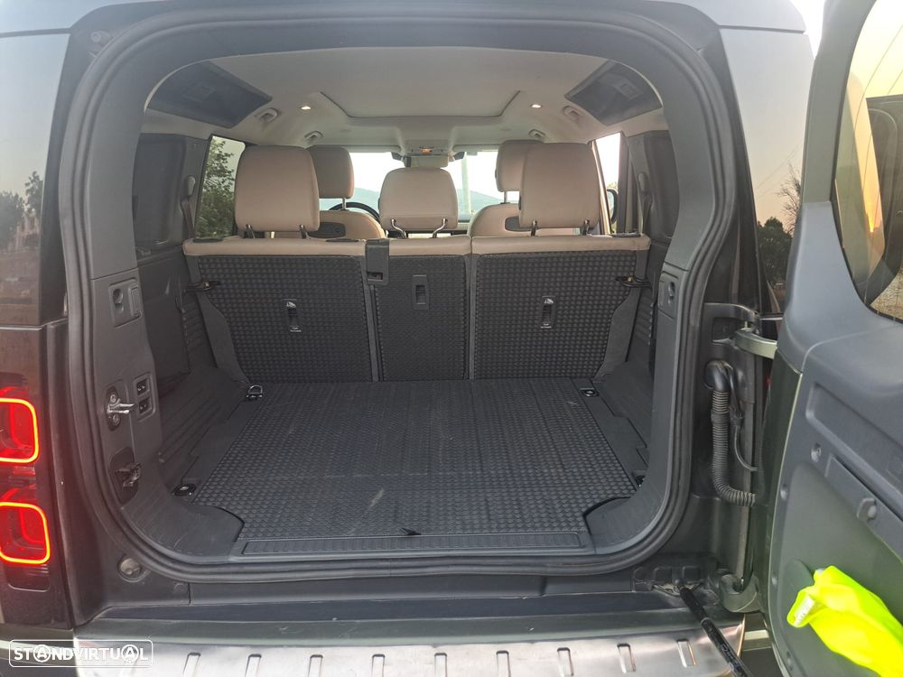 Land Rover Defender 110 D240 First Edition - 5