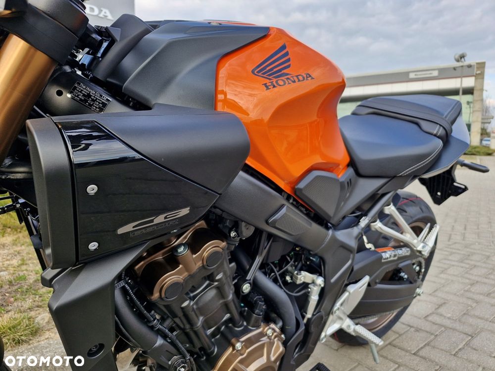Honda CB - 10