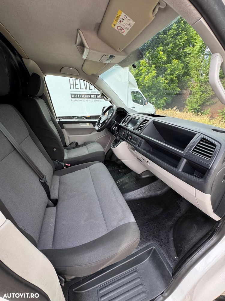 Volkswagen Transporter - 2