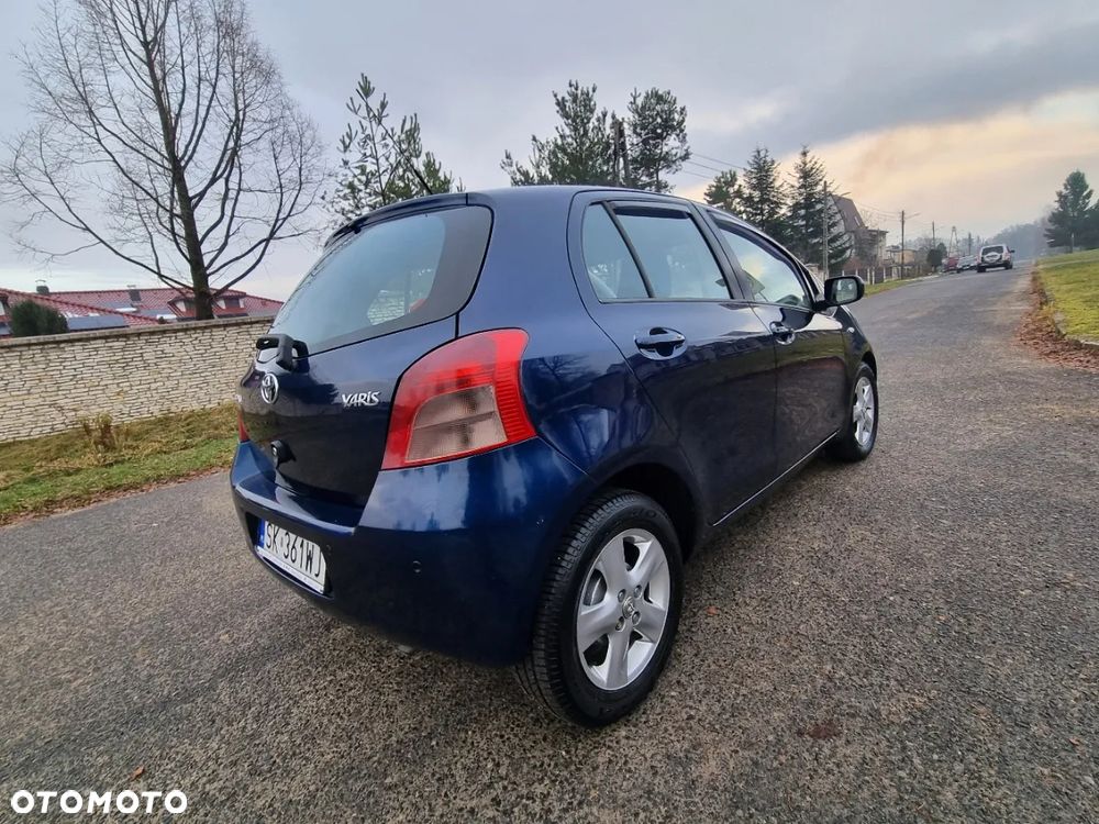 Toyota Yaris 1.3 Sol - 18