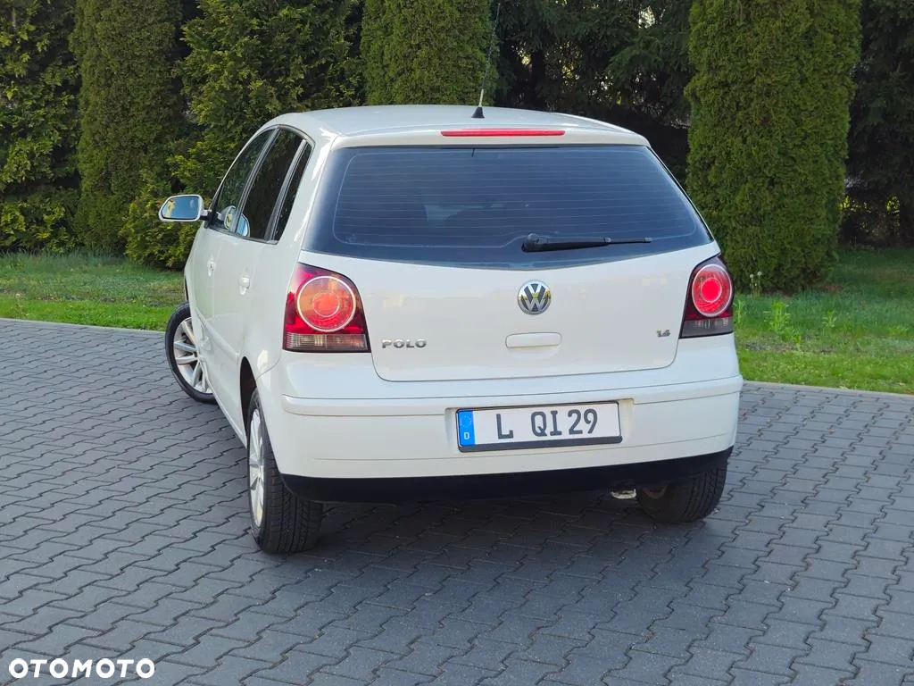 Volkswagen Polo 1.4 Comfortline - 26