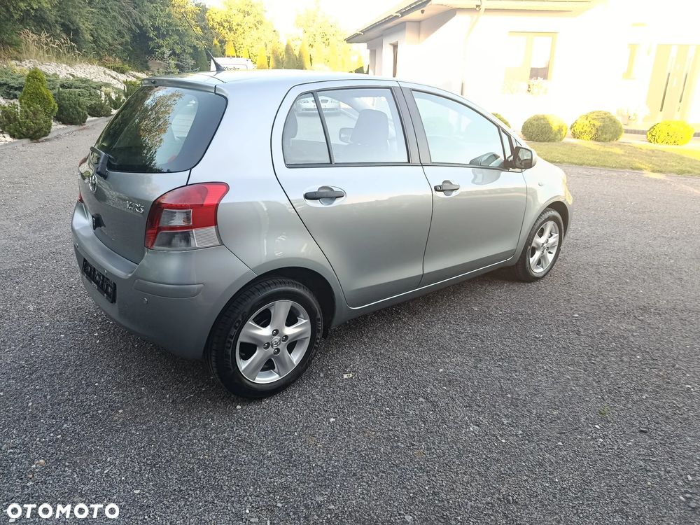 Toyota Yaris - 21