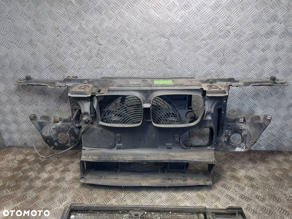 PAS PRZEDNI WZMOCNIENIE CZOŁOWE + KOMPLET CHŁODNIC BMW E39 520i 2.0 24V - 7