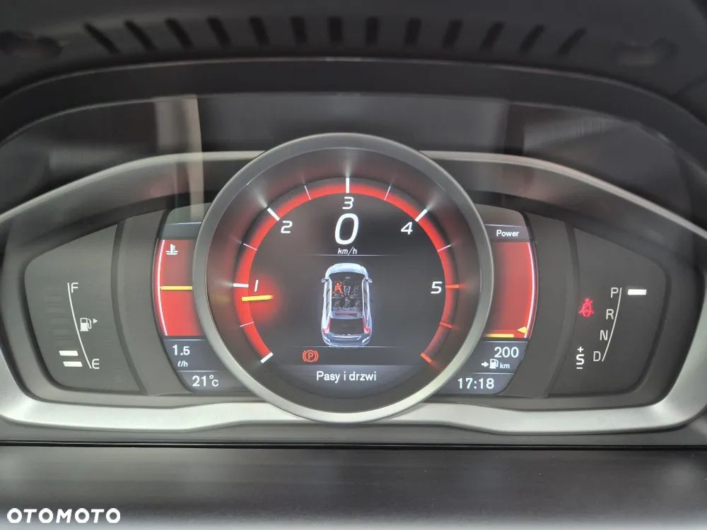 Volvo XC 60 D4 Geartronic Momentum - 18