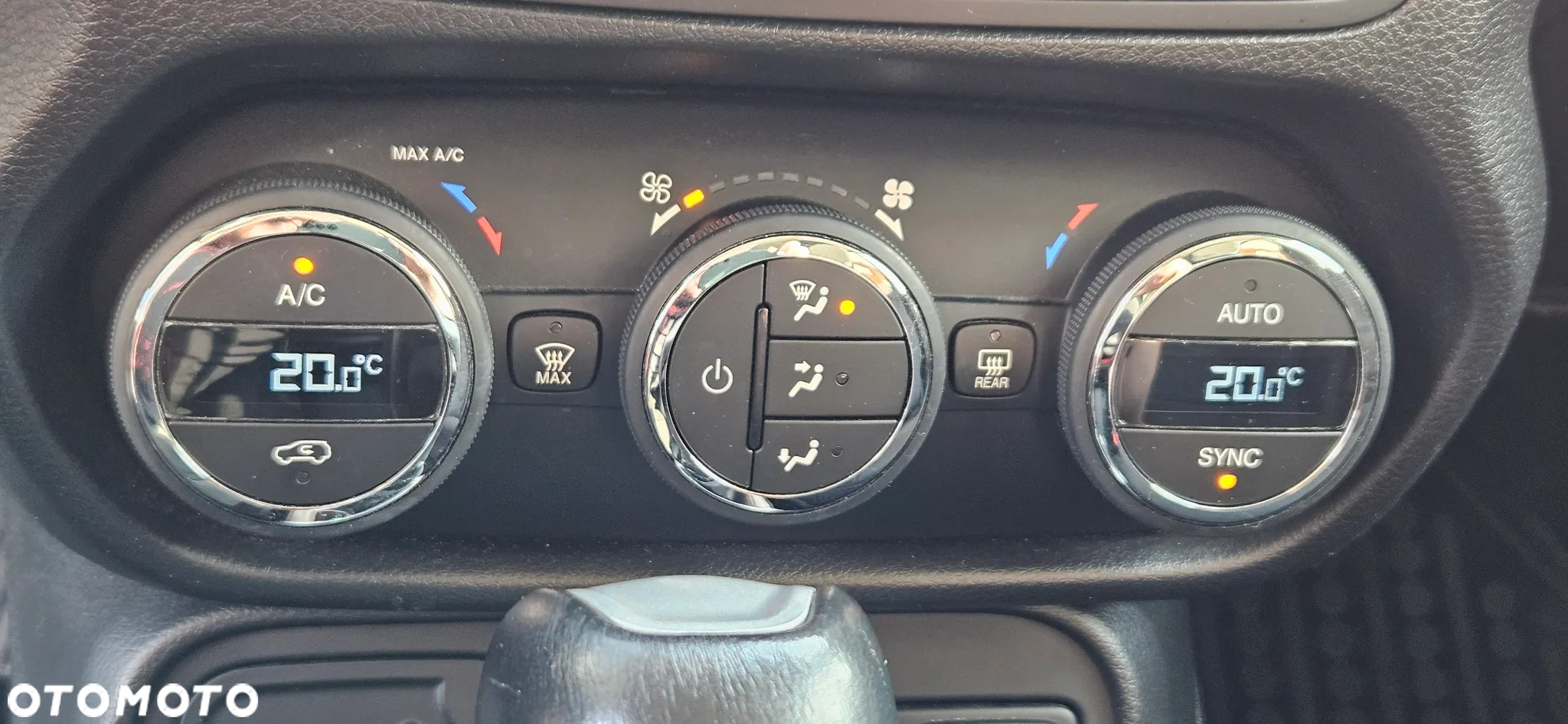 Jeep Renegade 1.4 MultiAir Limited FWD S&S - 7