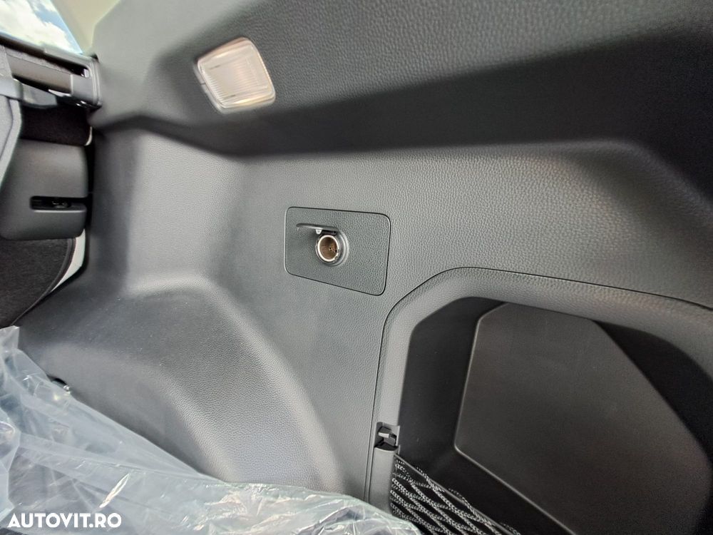 TOYOTA RAV4 2026 — imagine 31