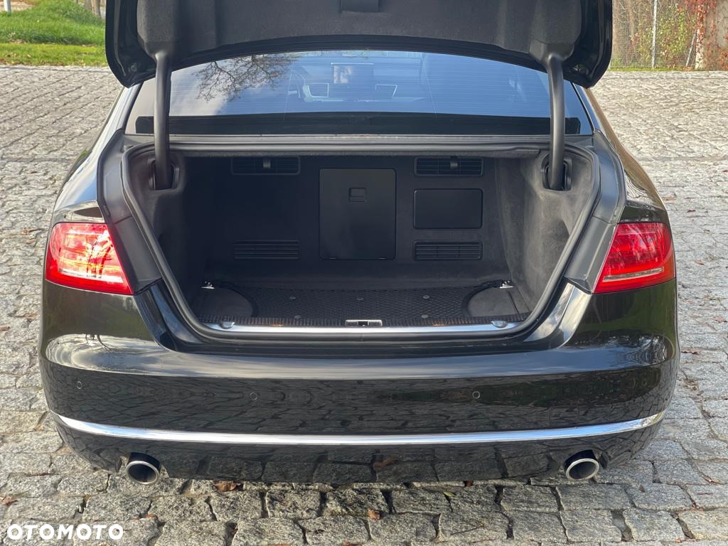 Audi A8 4.2 TDI Quattro - 12