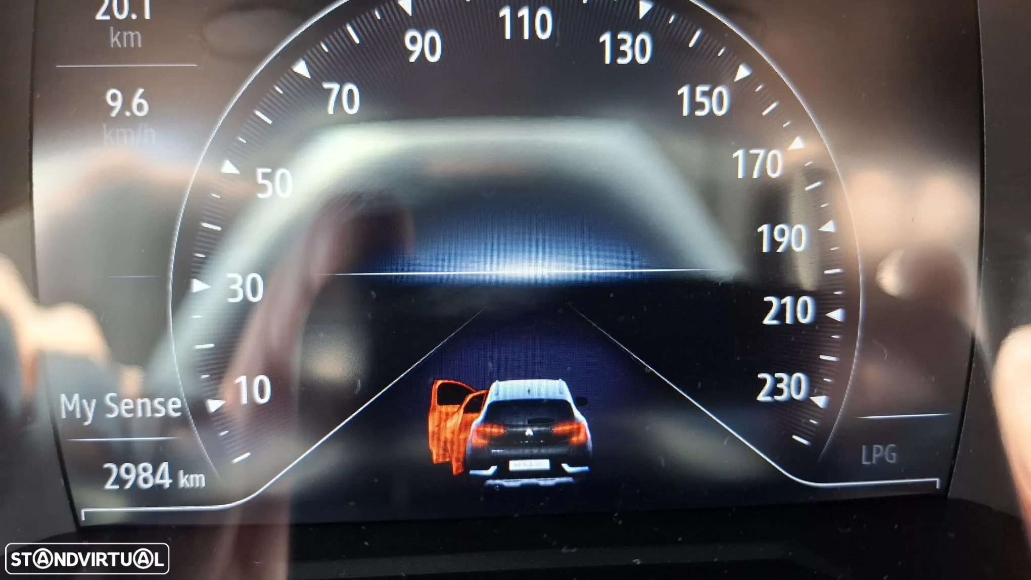 Renault Captur 1.0 TCe Techno Bi-Fuel - 27