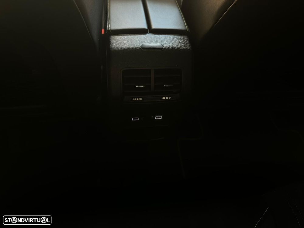 Peugeot 308 1.6 Hybrid GT Pack e-EAT8 - 42