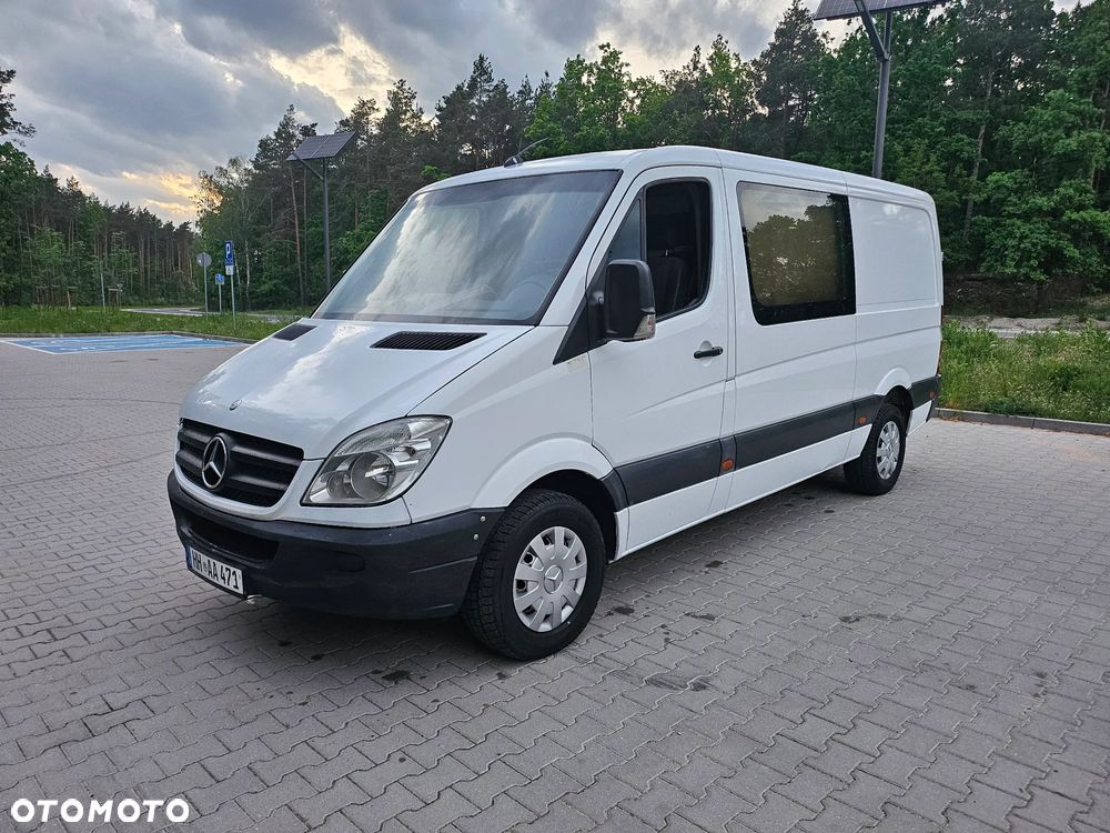 Mercedes-Benz Sprinter - 14
