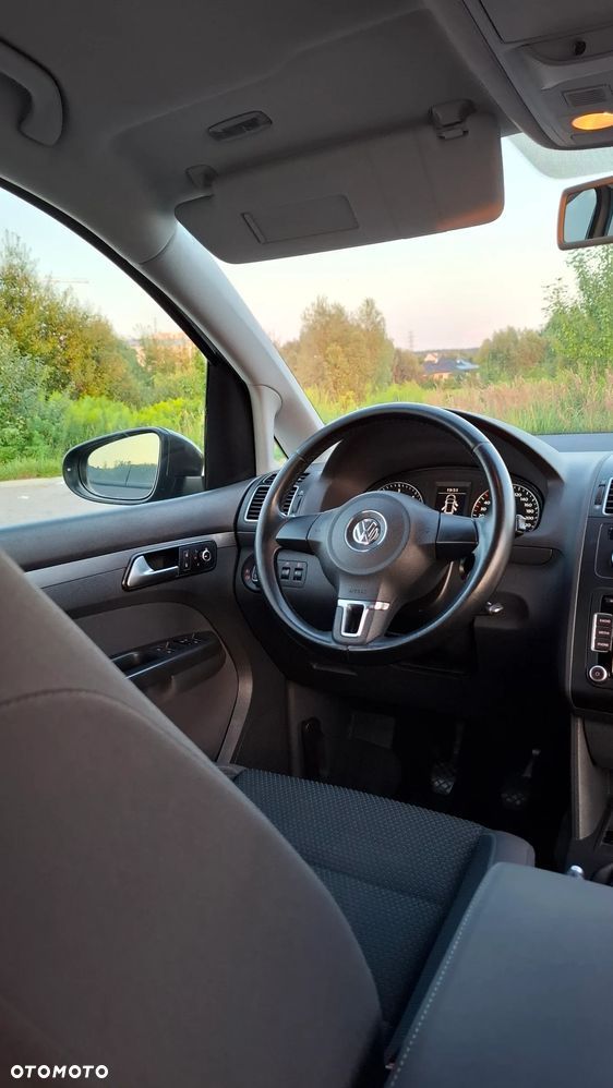 Volkswagen Touran 2.0 TDI DPF Comfortline - 12