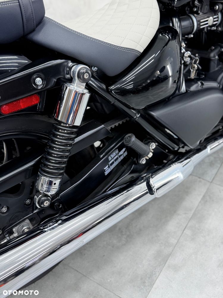 Triumph Thunderbird - 15