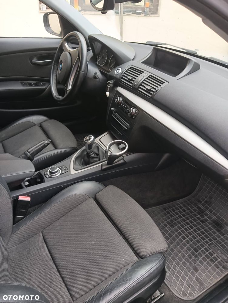 BMW Seria 1 118d - 13